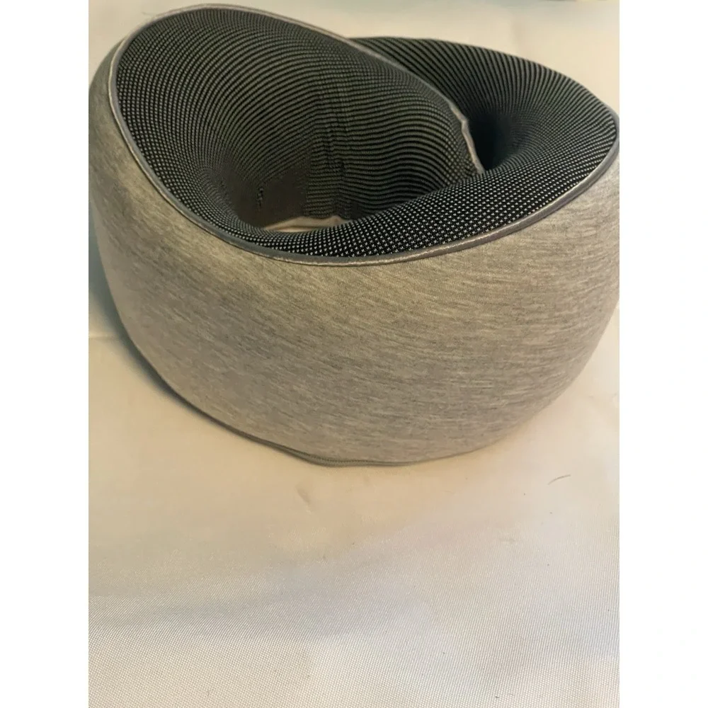 Neck Travel Pillows for Airplanes, 100% Pure Memory Foam Neck‎ Pillow BinA